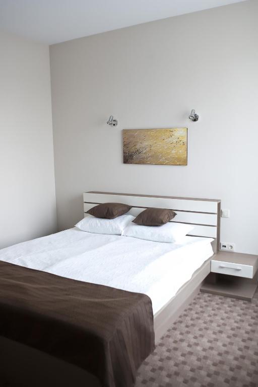 Hotel Bulevard Oradea Room photo
